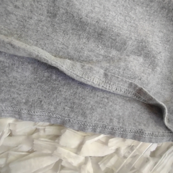 GILDAN HEAVY WEIGHT XL TEE - Picture 6 of 7